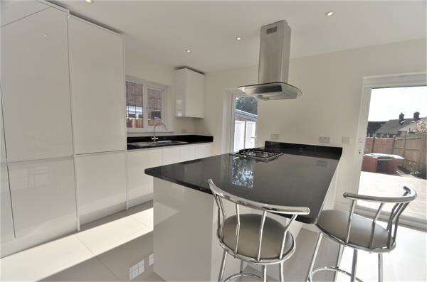 Worcester Crescent, Mill Hill